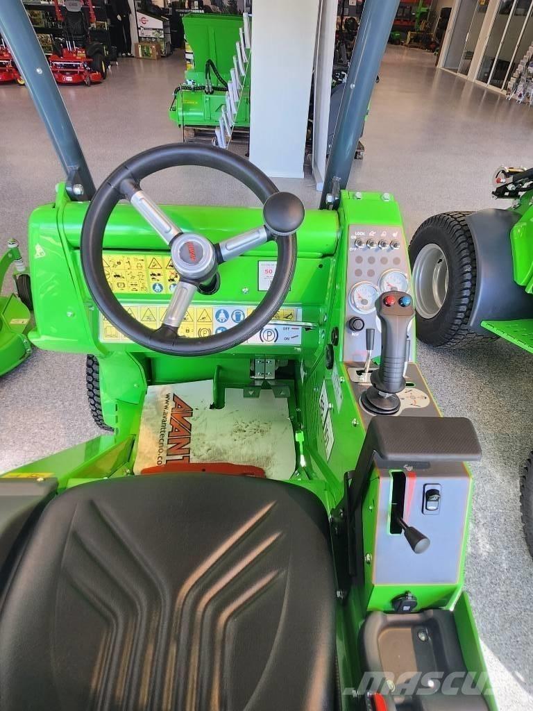 Avant 423  스키드로더