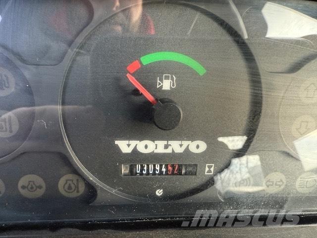 Volvo L 25 F  휠로우더