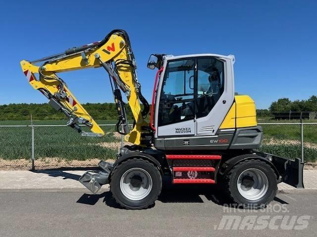 Wacker Neuson EW 100  휠 굴삭기