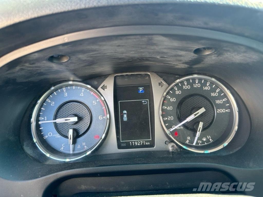 Toyota Hilux 자동차