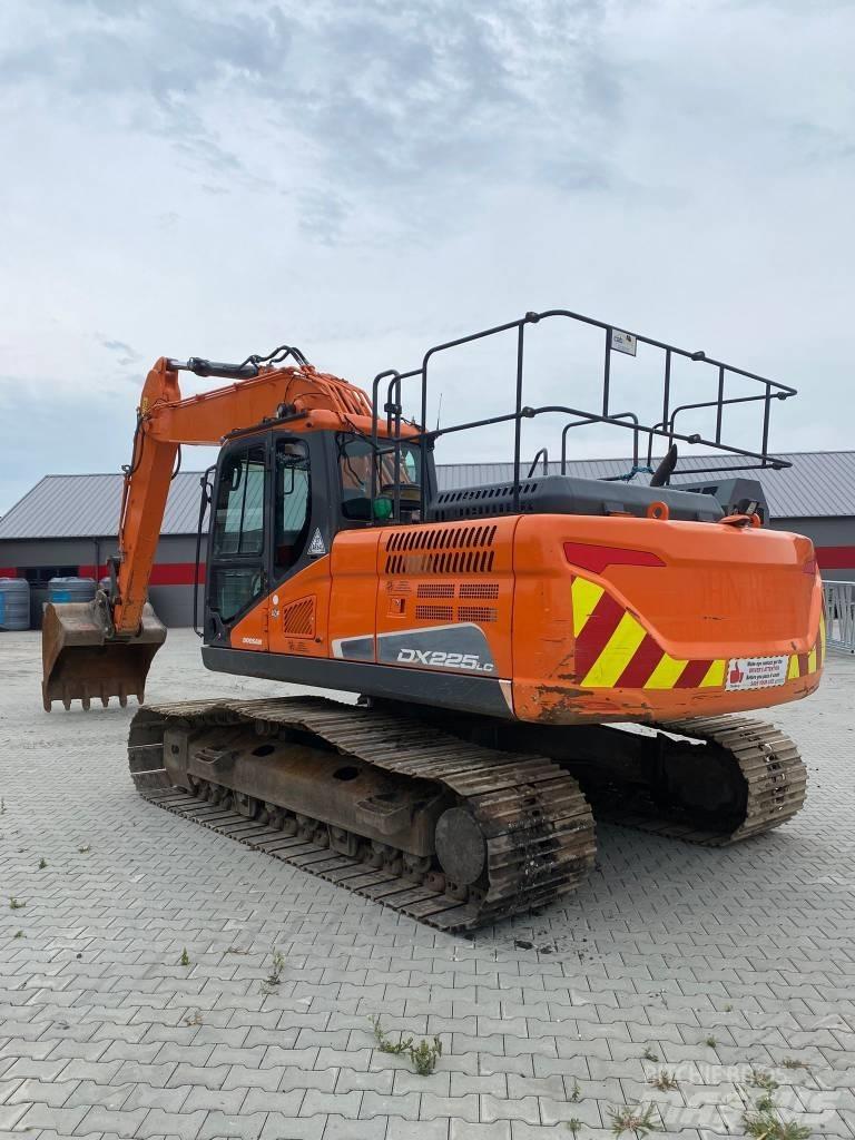Doosan DX 225 LC 대형 굴삭기 29톤 이상