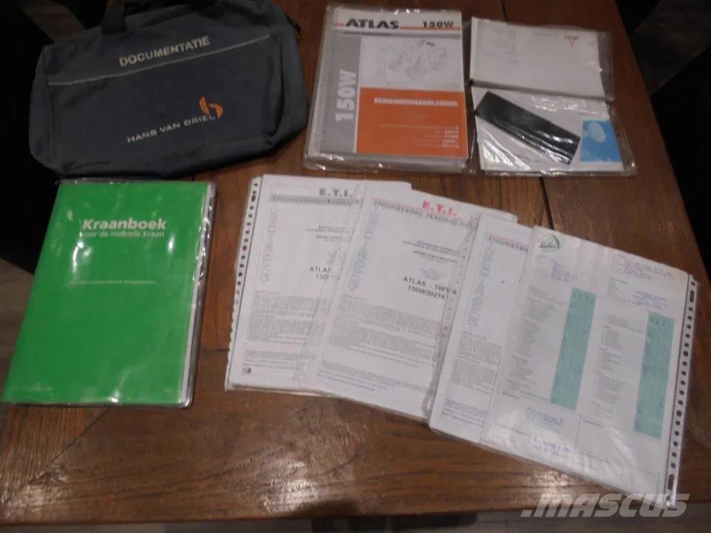 Atlas 150W  휠 굴삭기