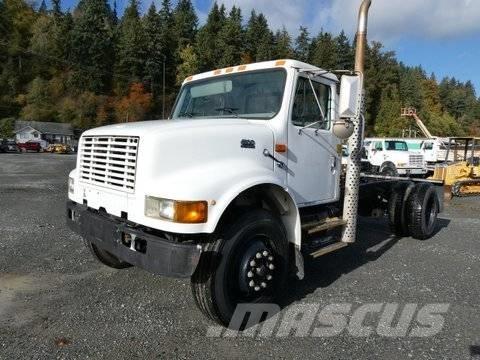 International 4900 새시 운전실 트럭