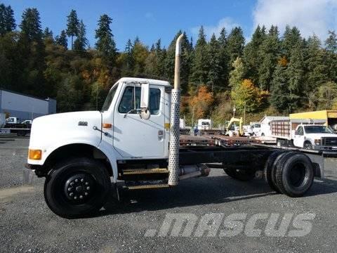 International 4900 새시 운전실 트럭