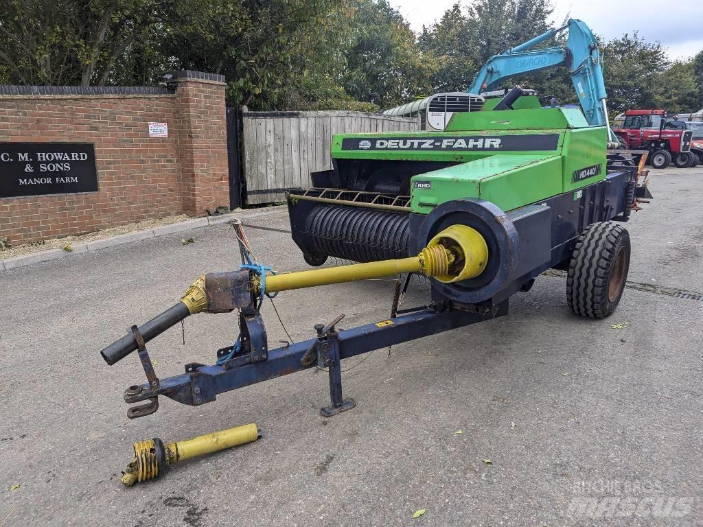 Deutz-Fahr HD 440 각형 곤포기
