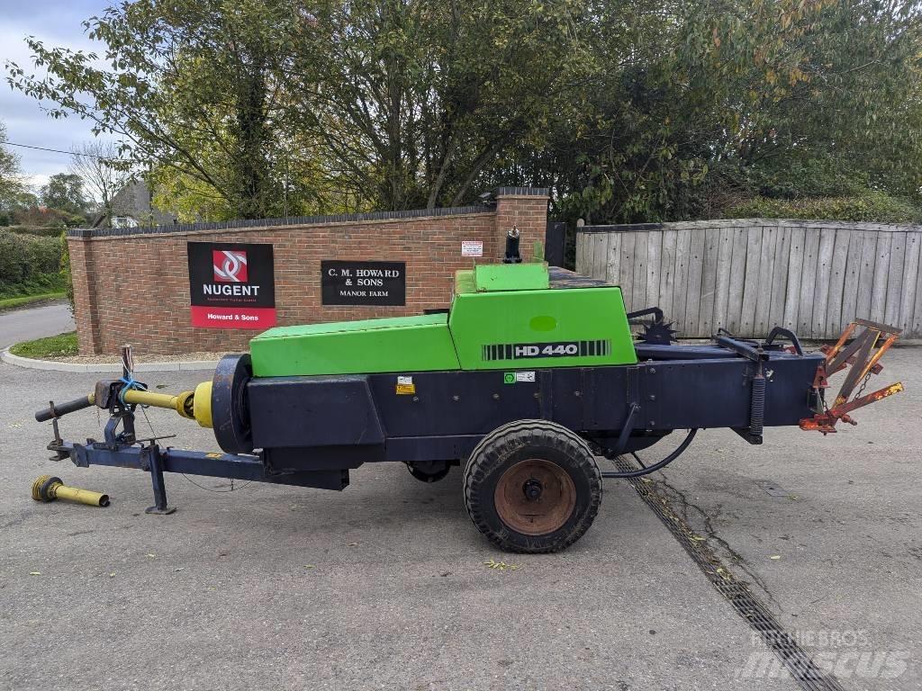 Deutz-Fahr HD 440 각형 곤포기