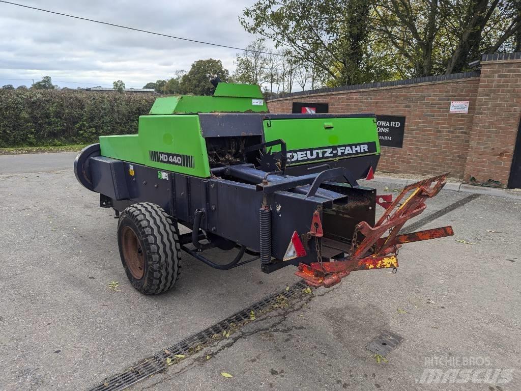 Deutz-Fahr HD 440 각형 곤포기