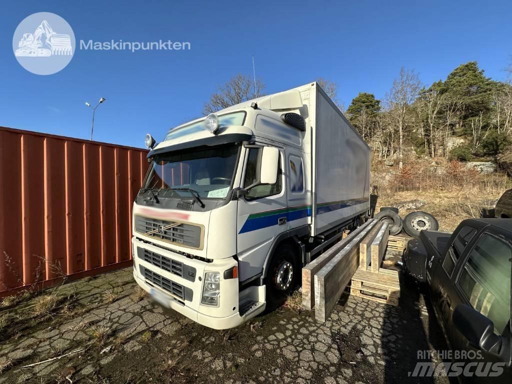 Volvo FM 300 탑차 트럭
