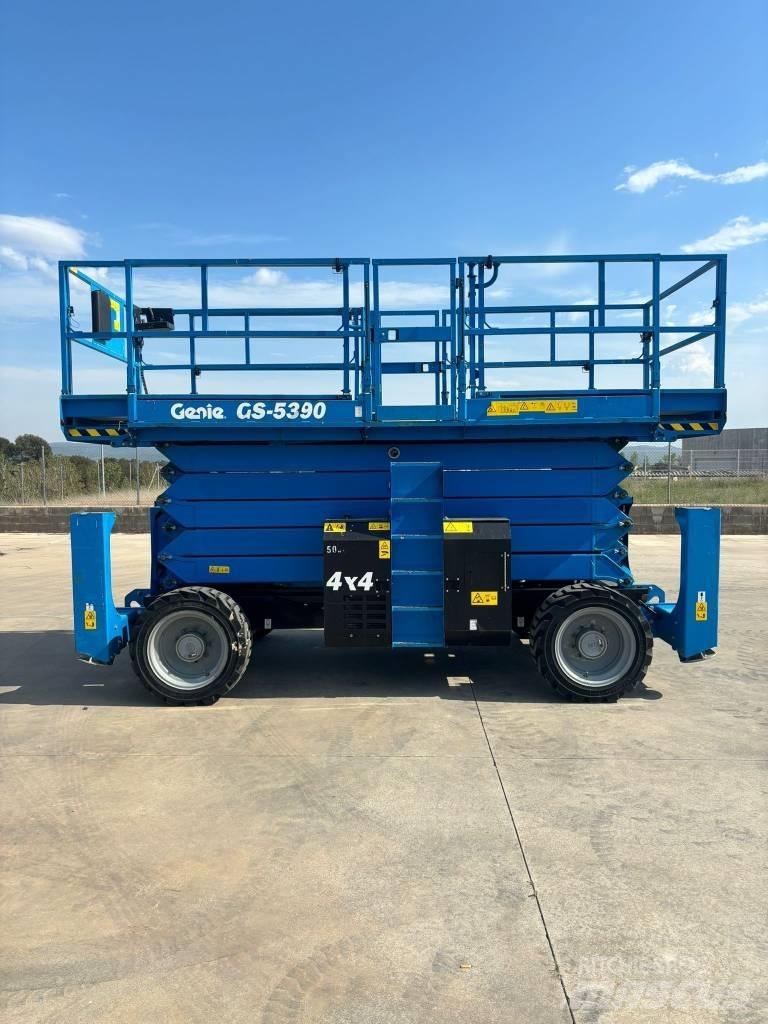 Genie GS 5390 RT 가위형 리프트