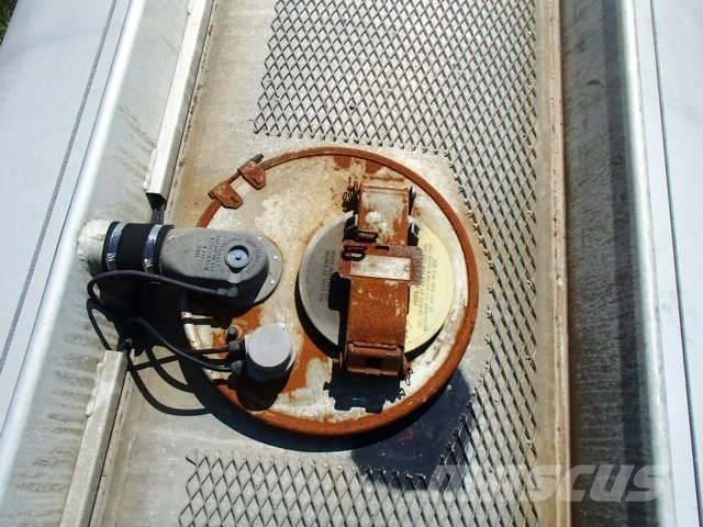 Remtec CT6197 탱커 트레일러