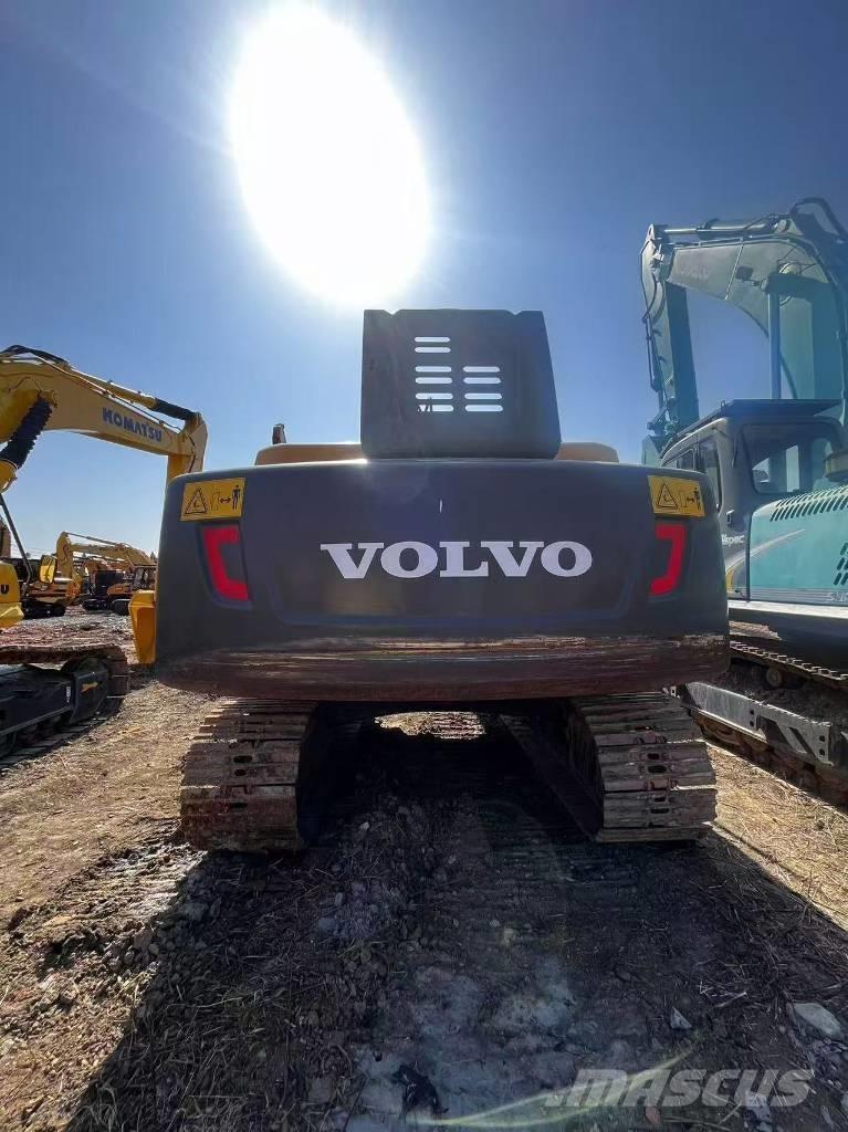 Volvo EC 220 D 대형 굴삭기 29톤 이상