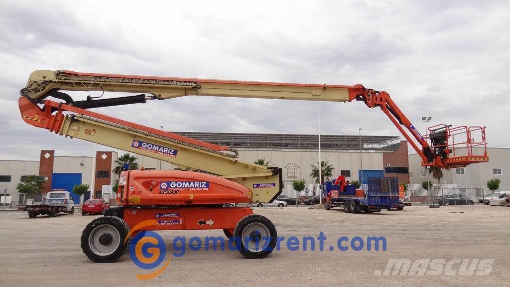 JLG 1250AJP 관절형 전동이동 리프트