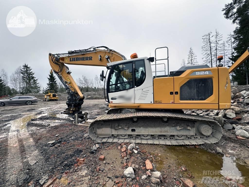 Liebherr R 924 LC 대형 굴삭기 29톤 이상