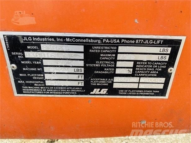 JLG 860 SJ 견인식 전동이동 리프트
