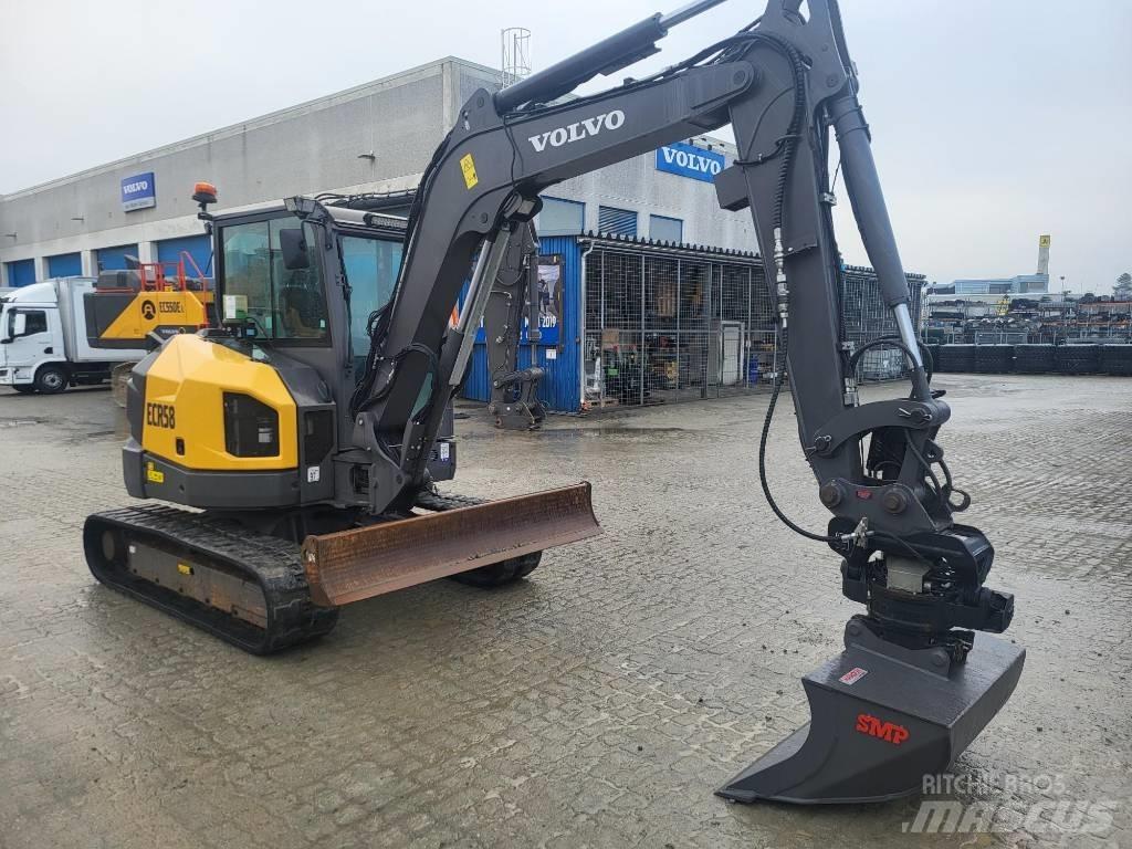 Volvo ECR58F 중형굴삭기 7톤-28톤