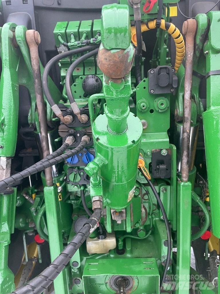 John Deere 6145R 트랙터