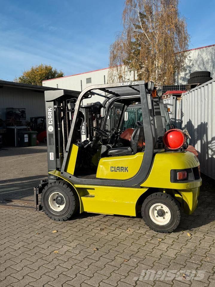 Clark CMP 25 L LPG 지게차