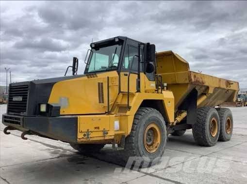 Komatsu HM 300 연결식 홀러