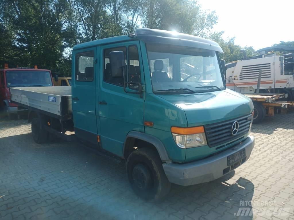 Mercedes-Benz 614 D 커튼사이더 트럭