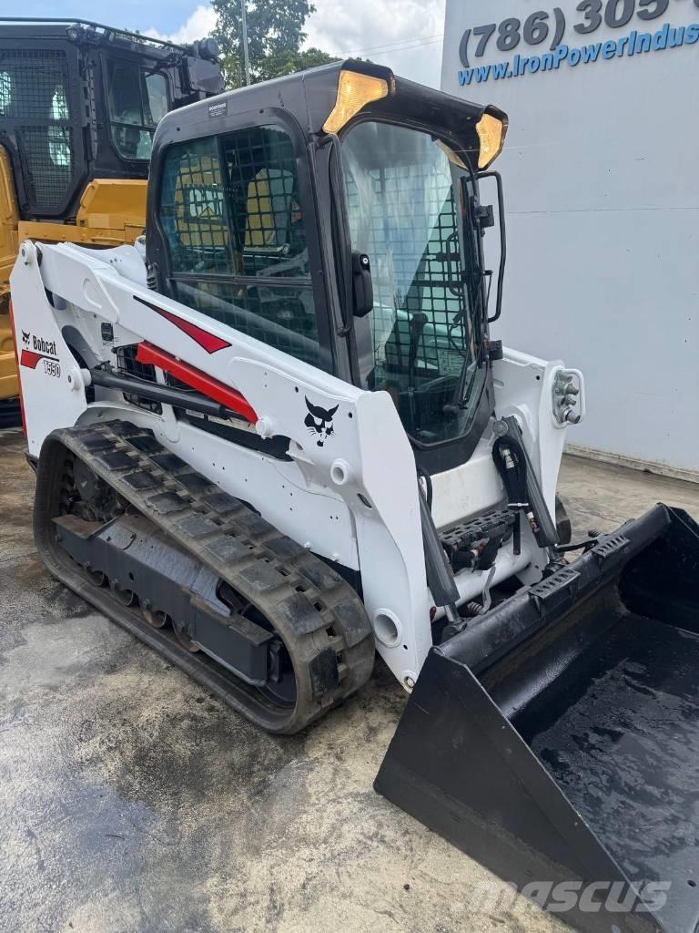 Bobcat T 550  스키드로더