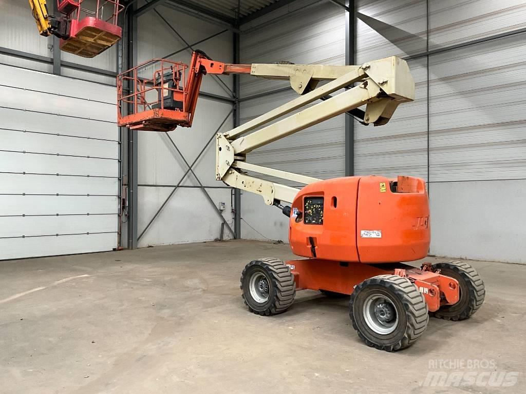 JLG 450 AJ 관절형 전동이동 리프트