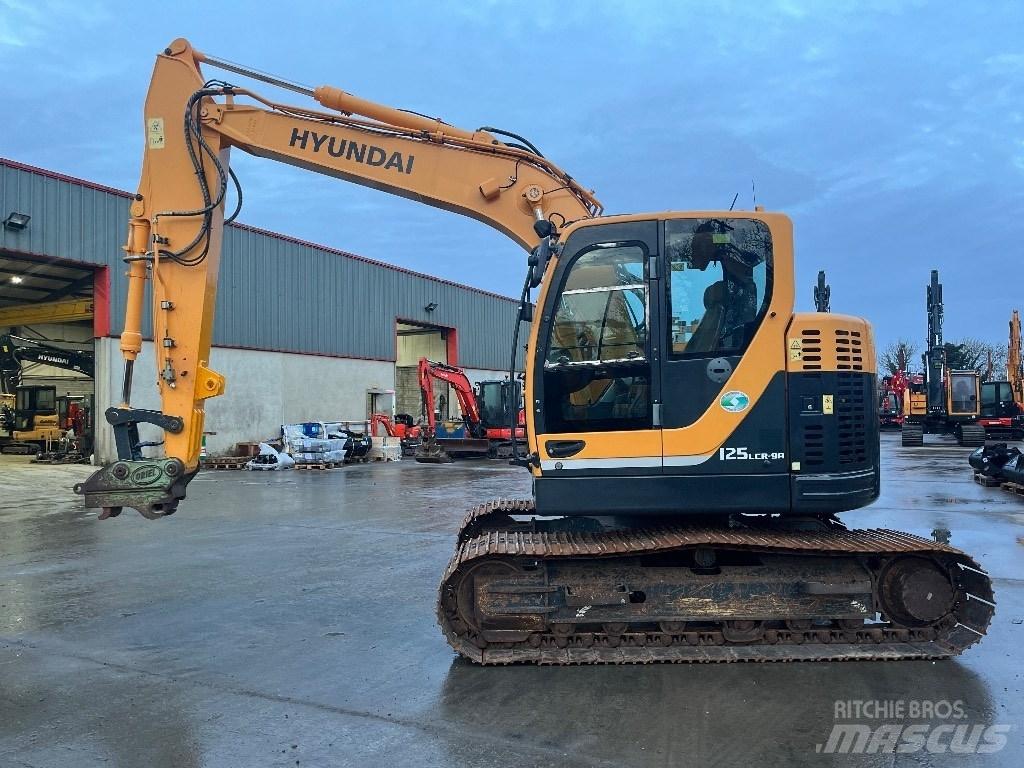 Hyundai R125LCR-9A 대형 굴삭기 29톤 이상