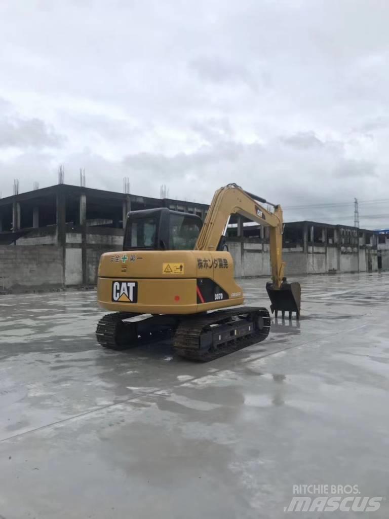 CAT 307 D 중형굴삭기 7톤-28톤