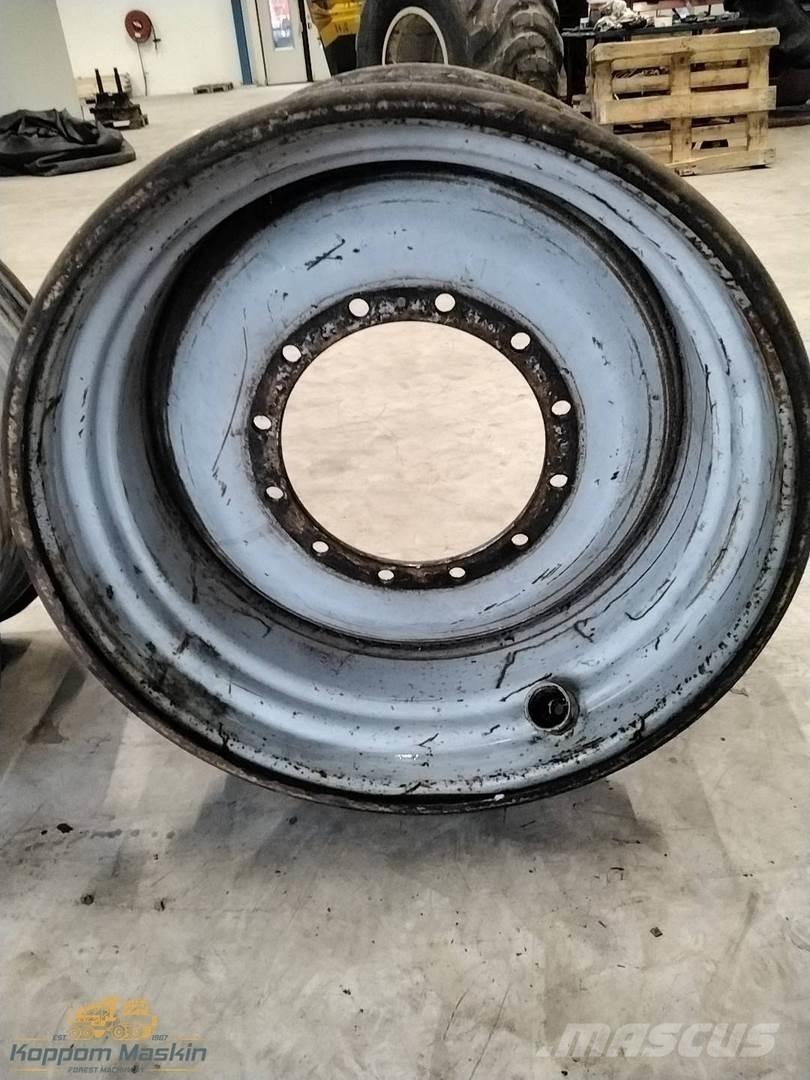 Valmet 901 20x34 타이어, 휠 및 림