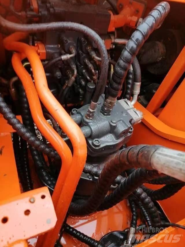 Doosan 225 LC-9 대형 굴삭기 29톤 이상