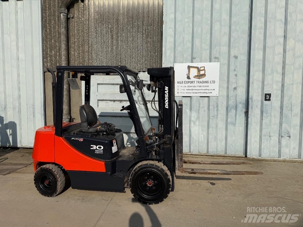 Doosan D 30 디젤 지게차