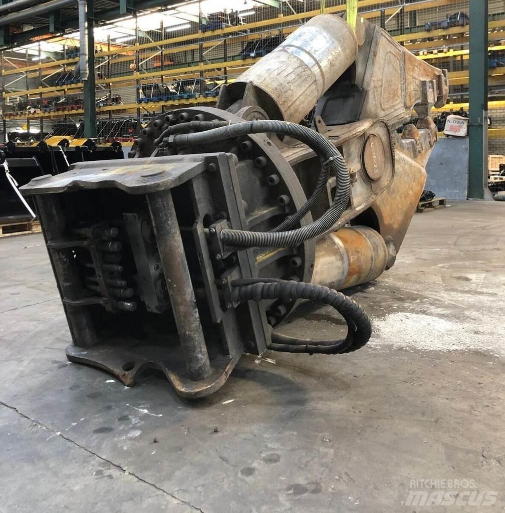 Atlas Copco CC6000 절단기