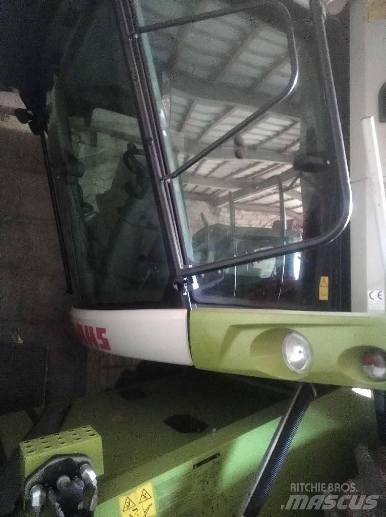 CLAAS Tucano 320 콤바인 수확기