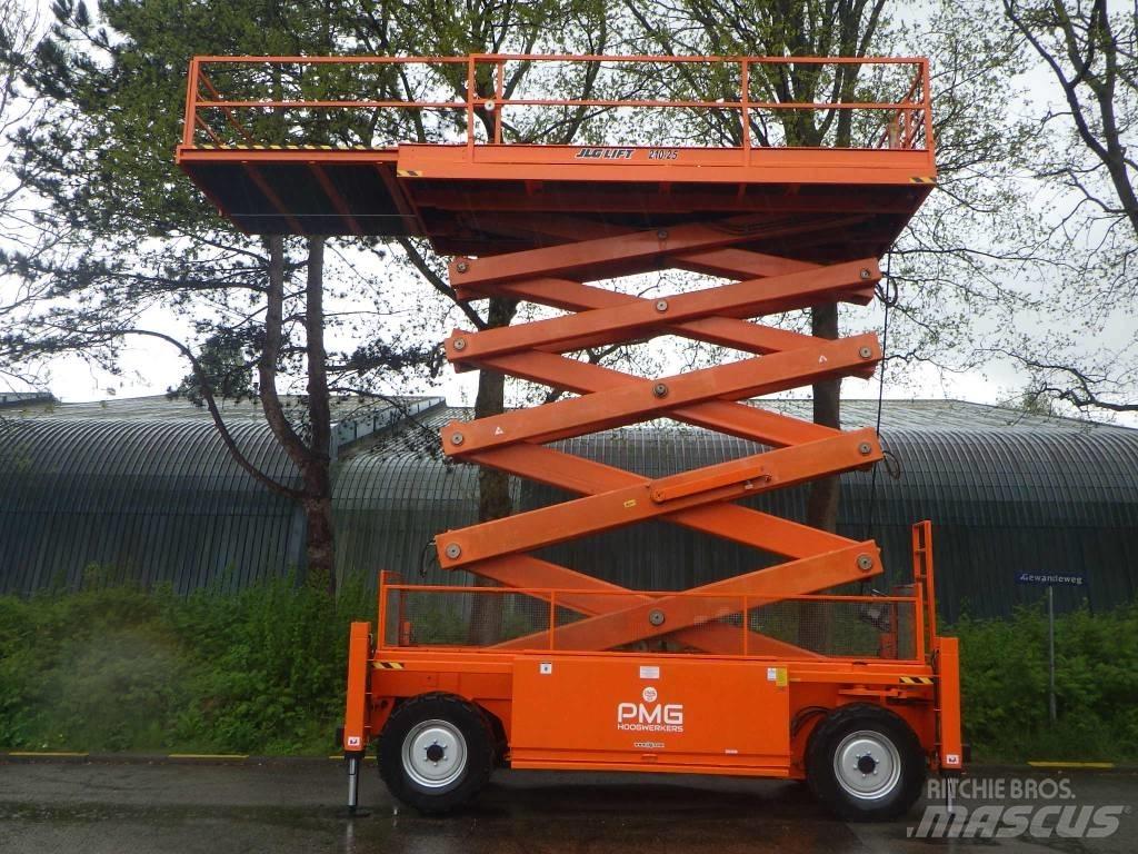 JLG 210-25 가위형 리프트