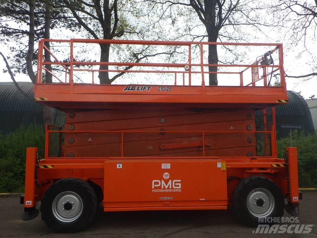 JLG 210-25 가위형 리프트