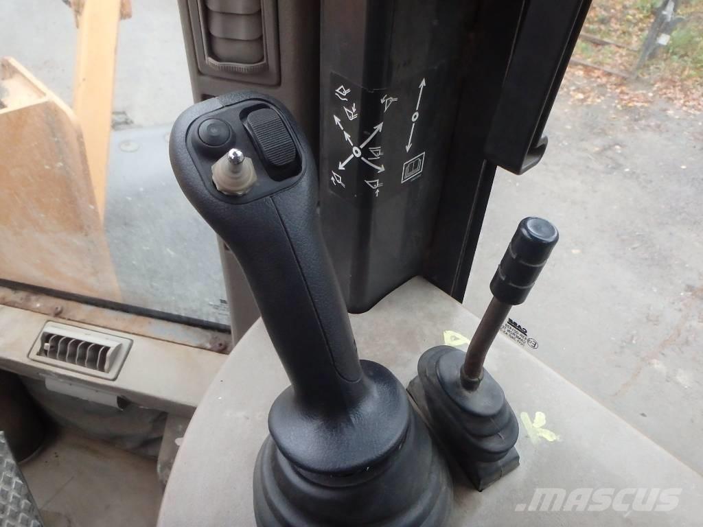 CASE 721 D 4x4  휠로우더
