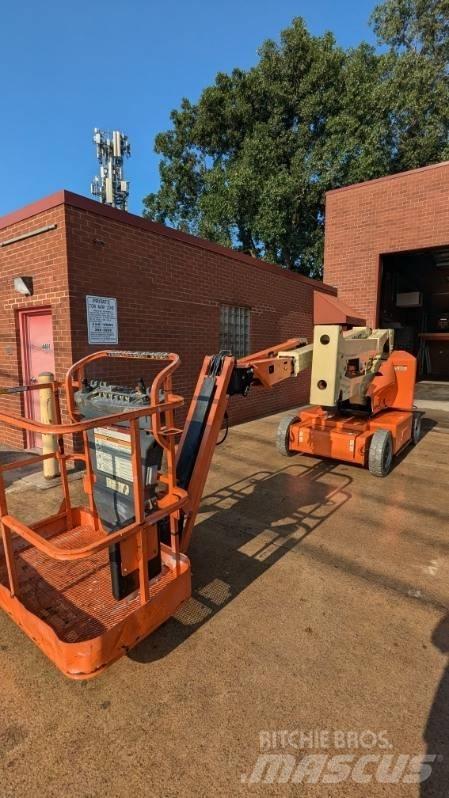 JLG E 400 AJPN 관절형 전동이동 리프트