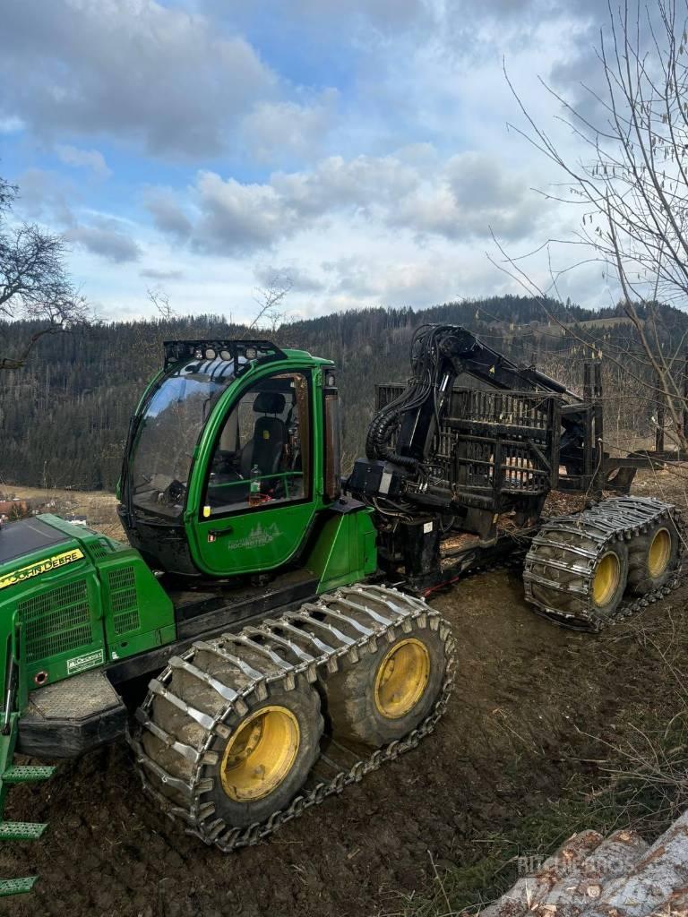 John Deere 1110 E 원목 포워더