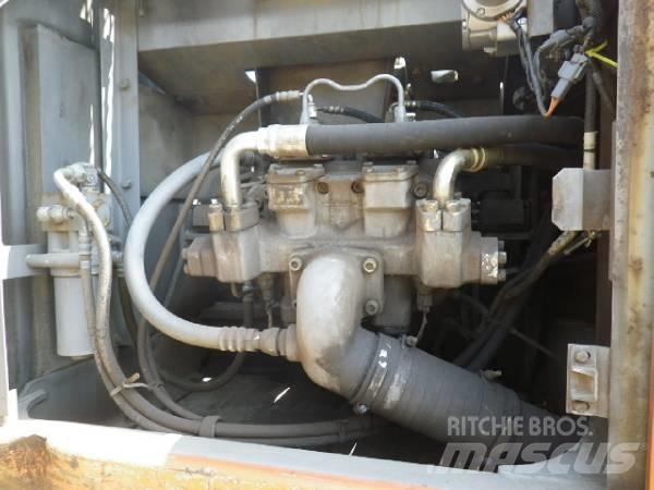 Hitachi EX200-5E 대형 굴삭기 29톤 이상