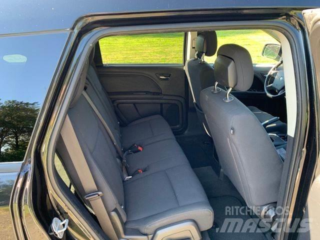 Dodge Journey SE 자동차