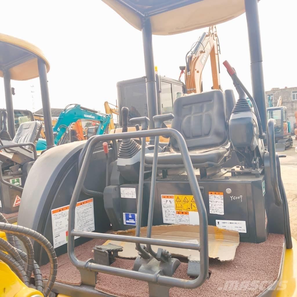 Komatsu PC30MR 소형 굴삭기 7톤 미만