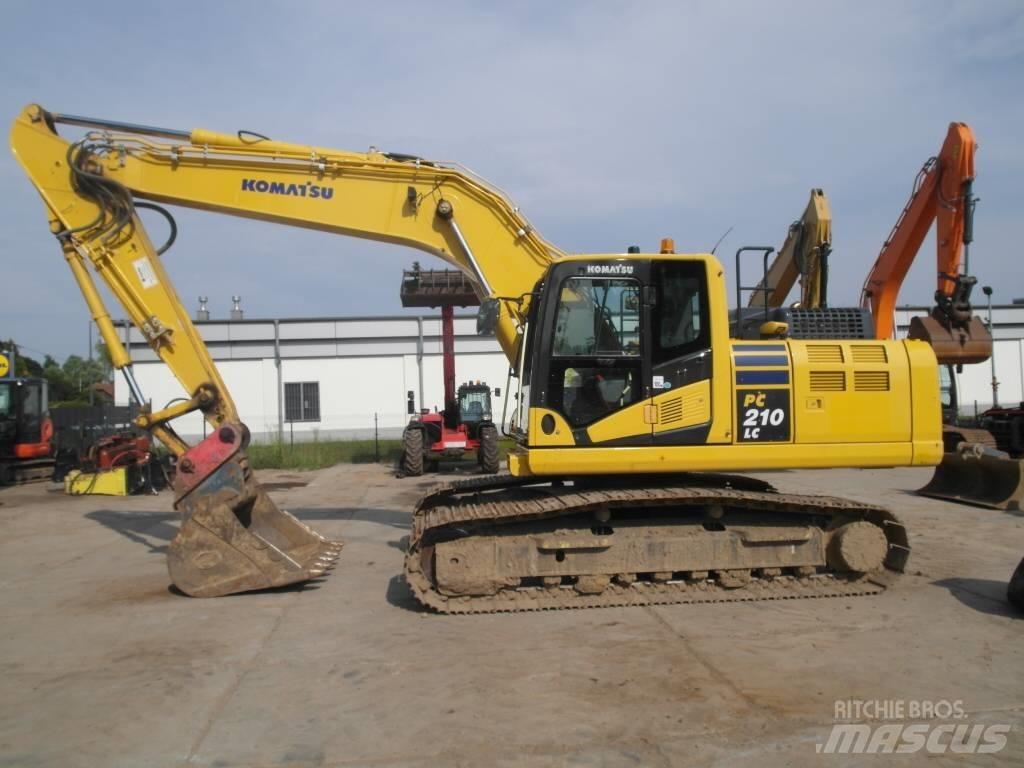 Komatsu PC 210 LC-11 대형 굴삭기 29톤 이상