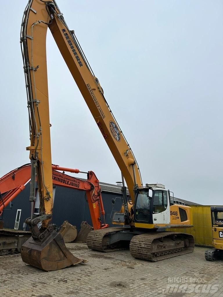 Liebherr R 946 롱리치 굴삭기