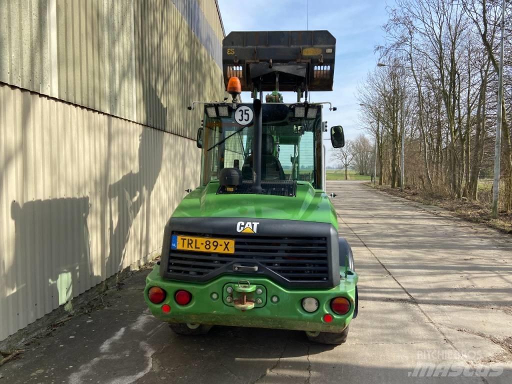 CAT 906M  휠로우더