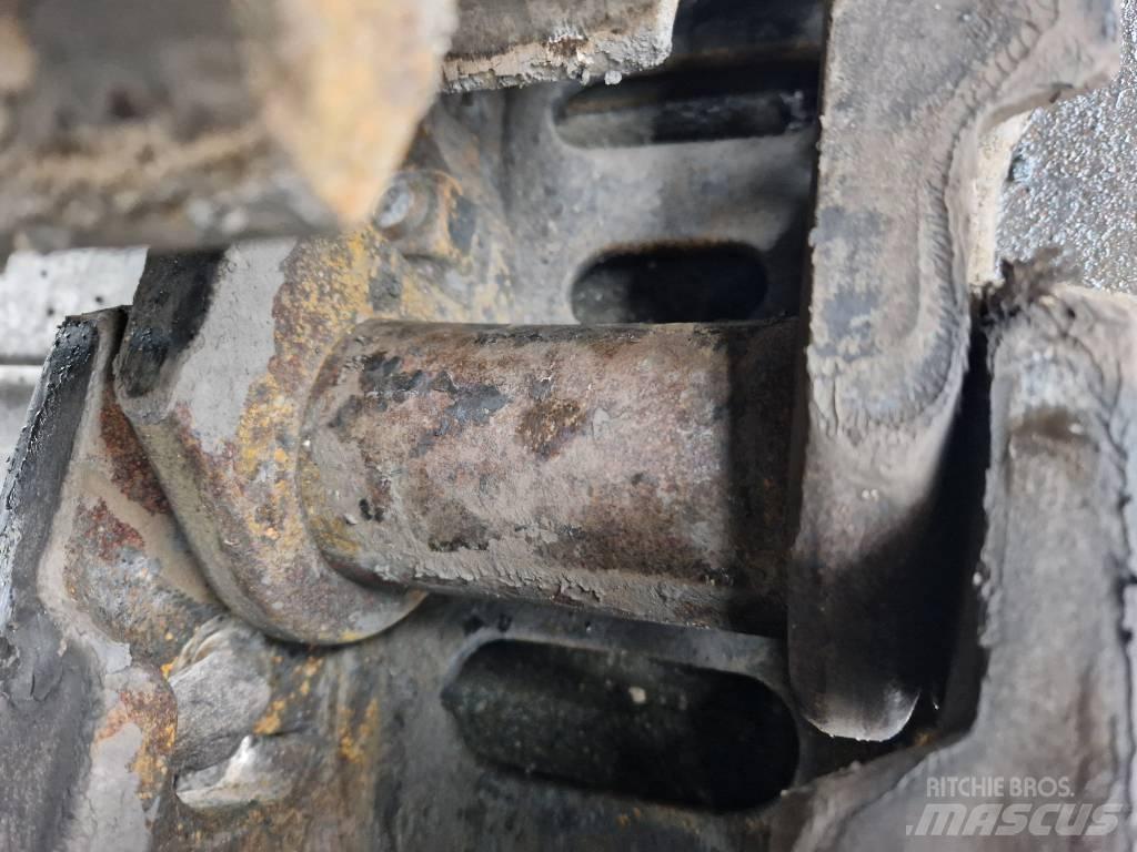 Volvo EC 300 D L 대형 굴삭기 29톤 이상