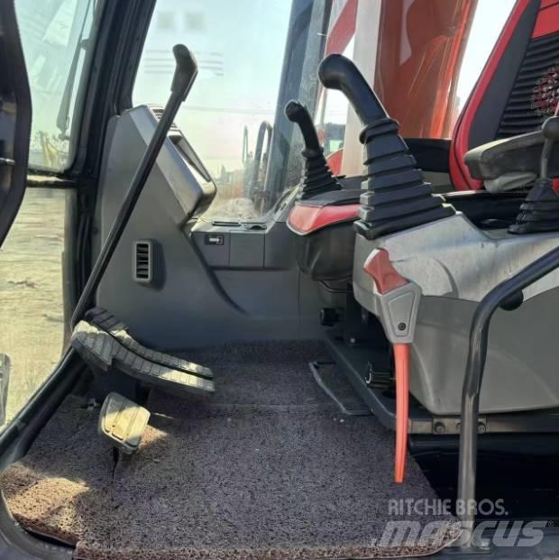 Doosan DX75-9C 중형굴삭기 7톤-28톤