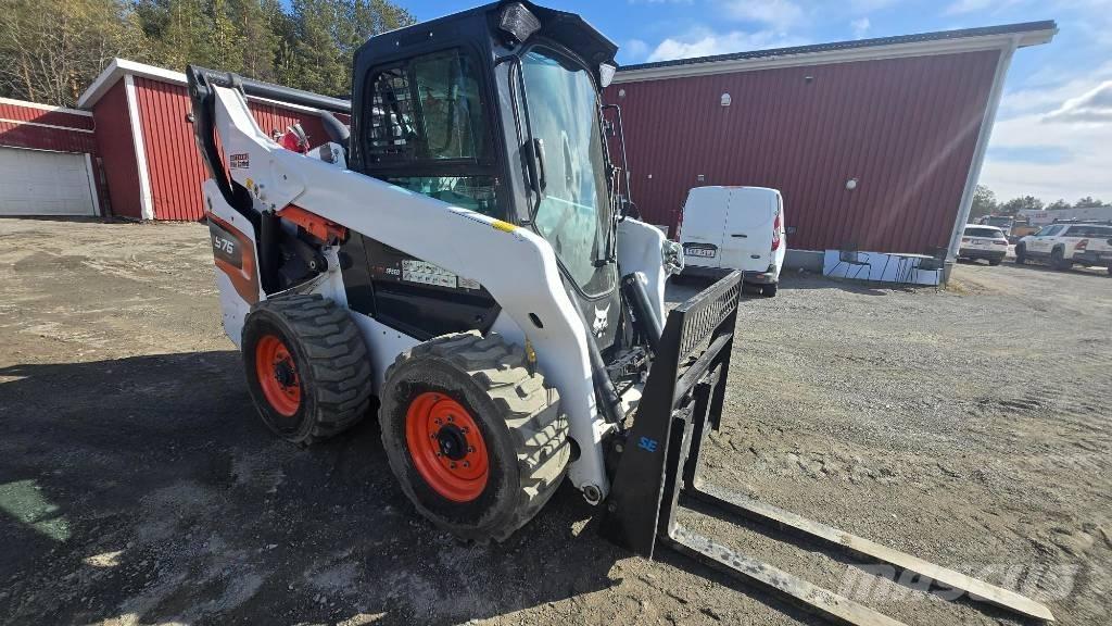 Bobcat S 76  스키드로더