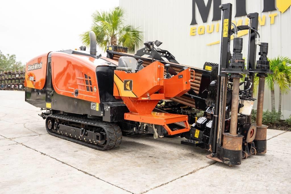 Ditch Witch JT28 수평 굴착 장치