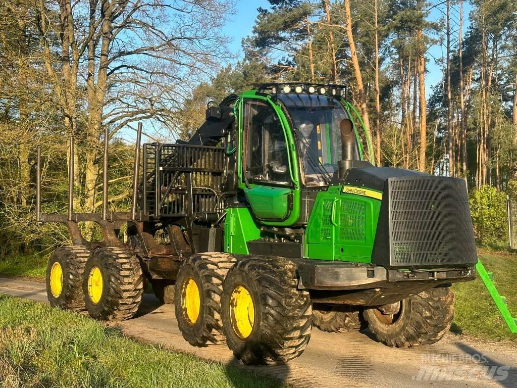 John Deere 1210 E 원목 포워더