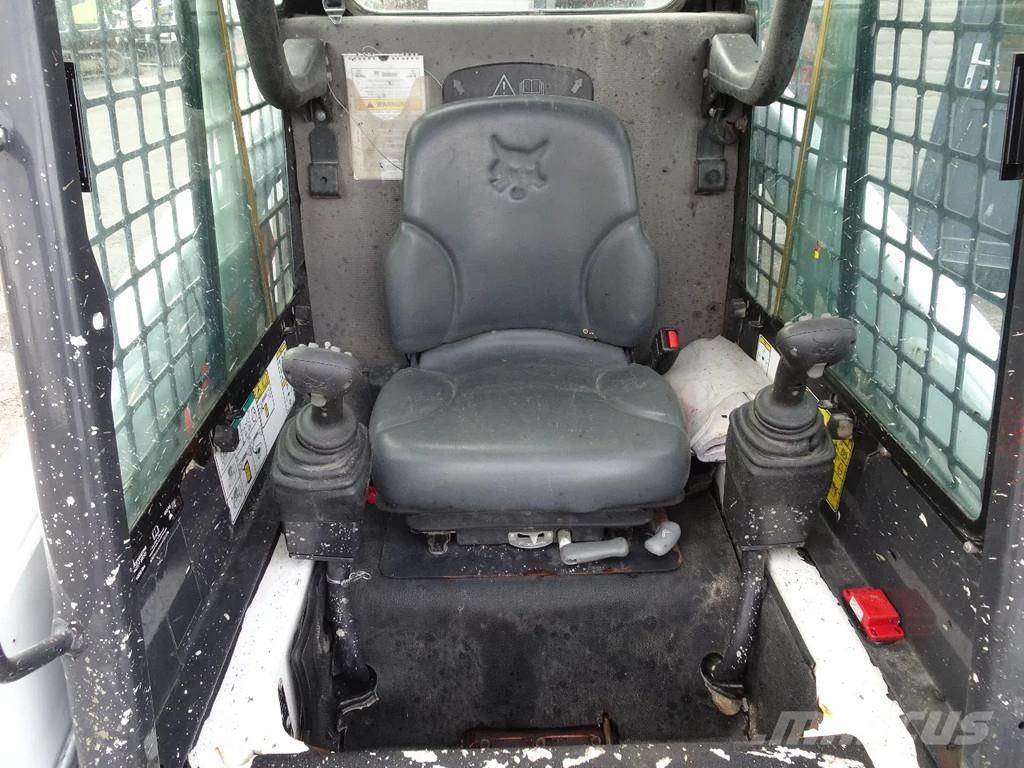 Bobcat S100  스키드로더