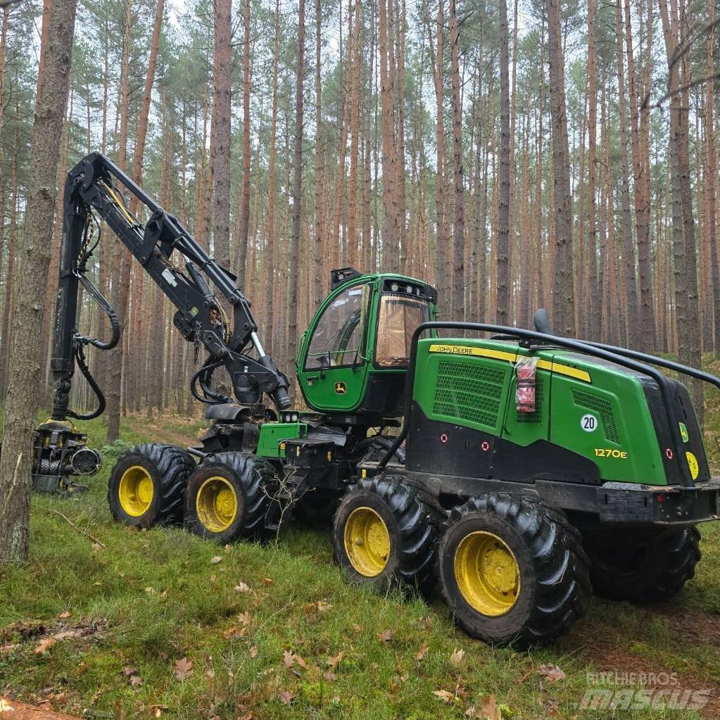 John Deere 1270E 원목 하베스터